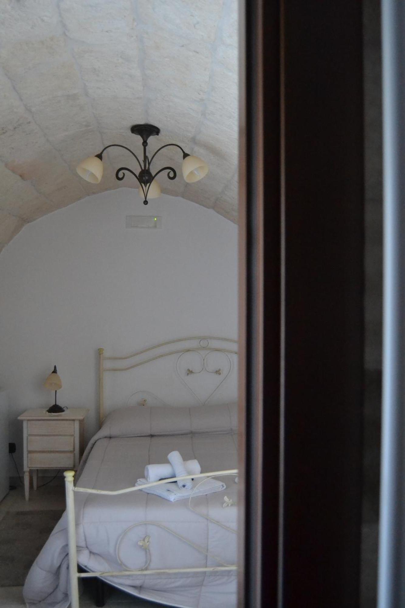 Al Borgo Antico Ristorante E B&B Crispiano Exterior foto